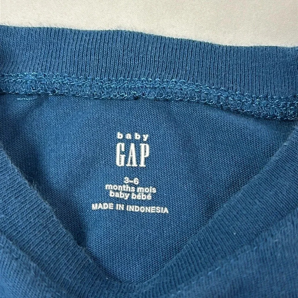 GAP - 2 piece baby outfit/set. Size 3-6 months - Picture 3 of 6